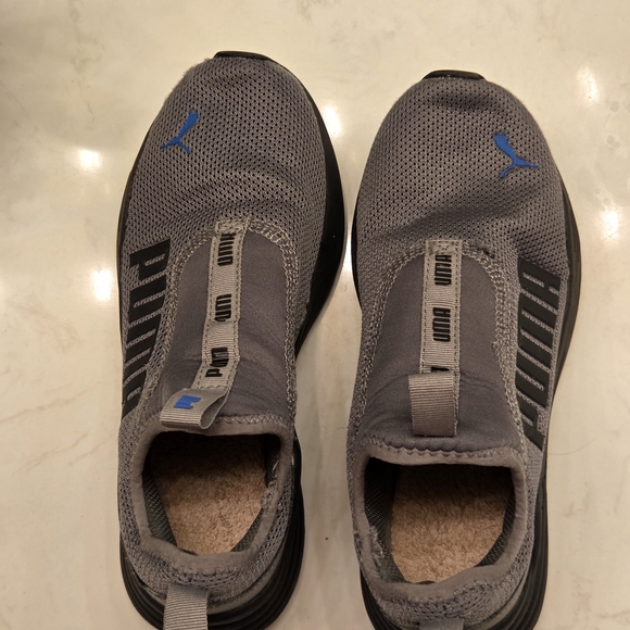 Puma Big Kids Slip-On Sneakers - Picture 2 of 4